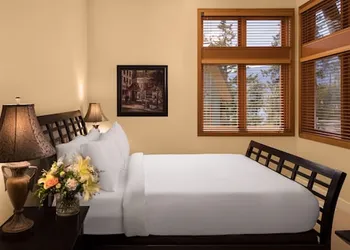 Outback Lakeside Vacation Homes hotel thumbnail 4