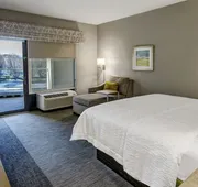 Hampton Inn & Suites San Jose Airport hotel detail image 4