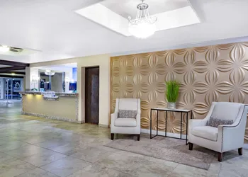 Days Inn by Wyndham Piedras Negras hotel thumbnail 4