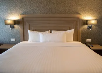 Hilton Garden Inn Leon hotel thumbnail 3