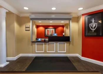Extended Stay America Suites Chicago O'Hare Allstate Arena hotel thumbnail 2