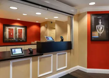 Extended Stay America Suites Chicago O'Hare Allstate Arena hotel thumbnail 3