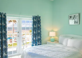 Grassy Flats Resort & Beach Club hotel thumbnail 3