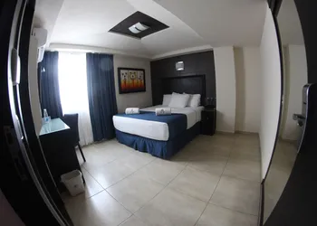 Hotel Portonovo Plaza Malecón hotel thumbnail 6
