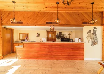 River Valley Motor Inn hotel thumbnail 6