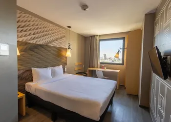 Ibis Tijuana Zona Rio hotel thumbnail 3