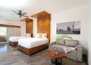 Bahia Hotel & Beach House hotel thumbnail 3