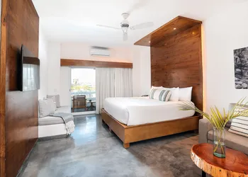 Bahia Hotel & Beach House hotel thumbnail 8