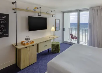 Plunge Beach Resort hotel thumbnail 4