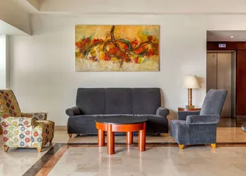 Quality Inn Monterrey La Fe hotel thumbnail 2