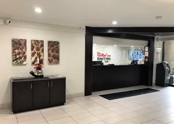 HomeTowne Studios by Red Roof Bordentown - McGuire AFB hotel thumbnail 4