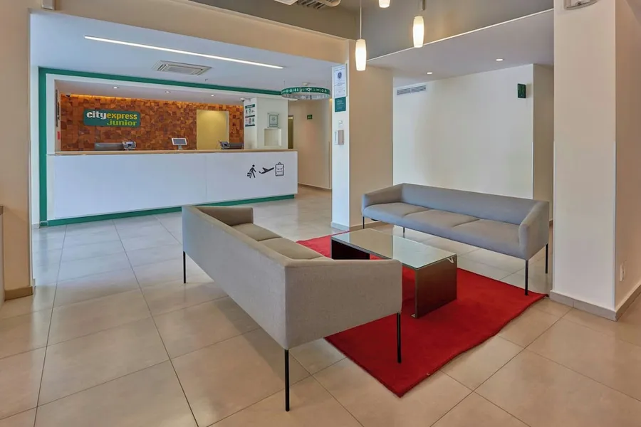 City Express Junior by Marriott Toluca Zona Industrial hotel detail image 6