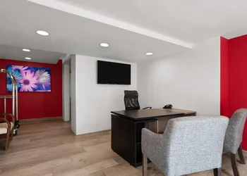 Ramada by Wyndham Tampico Centro hotel thumbnail 2