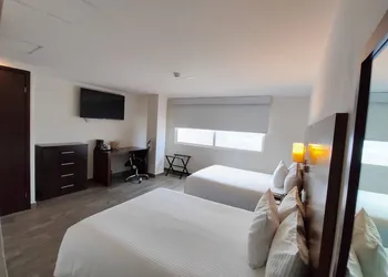 Ramada by Wyndham Tampico Centro hotel thumbnail 7