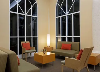 La Quinta Inn & Suites by Wyndham Sunrise hotel thumbnail 3