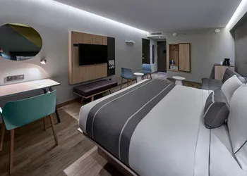 City Express Plus by Marriott Ensenada hotel thumbnail 6