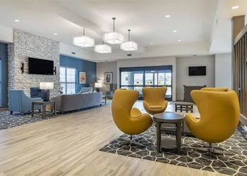 Comfort Suites Grandview - Kansas City hotel thumbnail 8