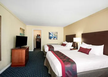 Ramada by Wyndham Virginia Beach hotel thumbnail 3