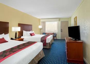 Ramada by Wyndham Virginia Beach hotel thumbnail 6