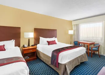 Ramada by Wyndham Virginia Beach hotel thumbnail 7