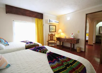 Villas Arqueologicas Chichen Itza hotel thumbnail 6