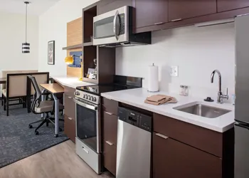 TownePlace Suites by Marriott Orlando Airport hotel thumbnail 8