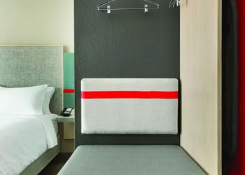 avid hotel Melbourne Viera by IHG hotel thumbnail 8