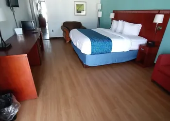 Travelodge by Wyndham Petersburg hotel thumbnail 4