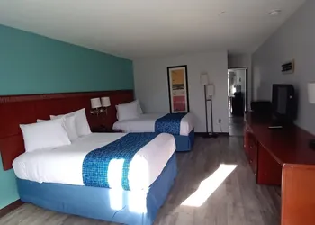 Travelodge by Wyndham Petersburg hotel thumbnail 7