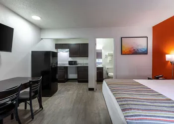 Suburban Studios Spartanburg - I-26 hotel thumbnail 6