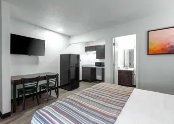 Suburban Studios Spartanburg - I-26 hotel thumbnail 7