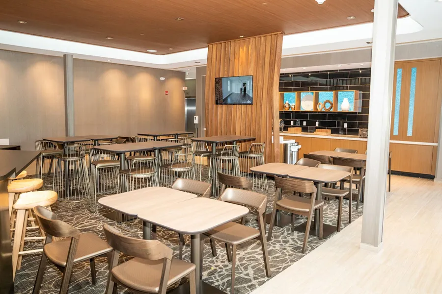 SpringHill Suites by Marriott Woodbridge hotel detail image 6