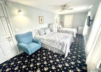 Quaker Inn hotel thumbnail 8