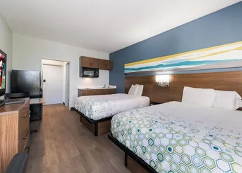 HomeTowne Studios By Red Roof Newport News – Hampton West hotel thumbnail 6