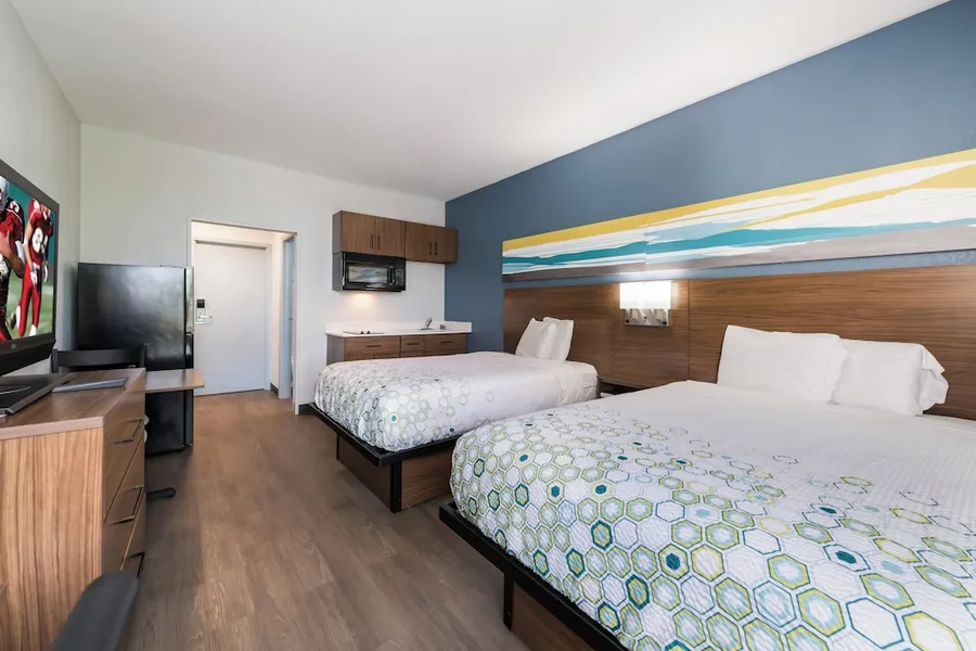 HomeTowne Studios By Red Roof Newport News – Hampton West hotel detail image 6