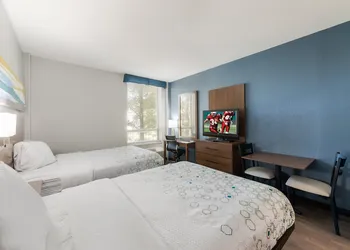 HomeTowne Studios By Red Roof Newport News – Hampton West hotel thumbnail 7