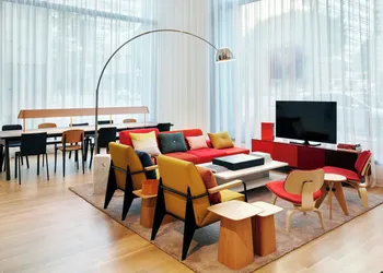 citizenM Los Angeles Downtown hotel thumbnail 5