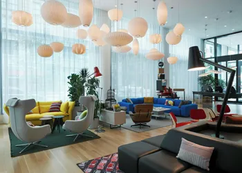citizenM Los Angeles Downtown hotel thumbnail 6