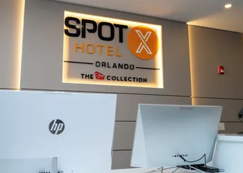 SPOT X Hotel Orlando/Intl Dr by The Red Collection hotel thumbnail 3