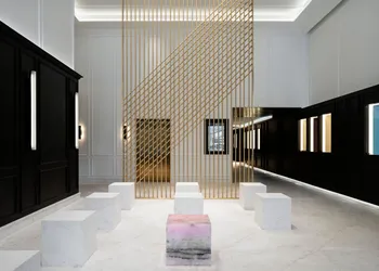 Four Seasons Hotel Montreal hotel thumbnail 4