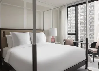 Four Seasons Hotel Montreal hotel thumbnail 7