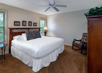 Los Lagos at Hot Springs Village a Ramada by Wyndham hotel thumbnail 3