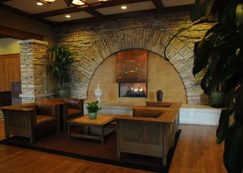 DoubleTree by Hilton Libertyville - Mundelein hotel thumbnail 2