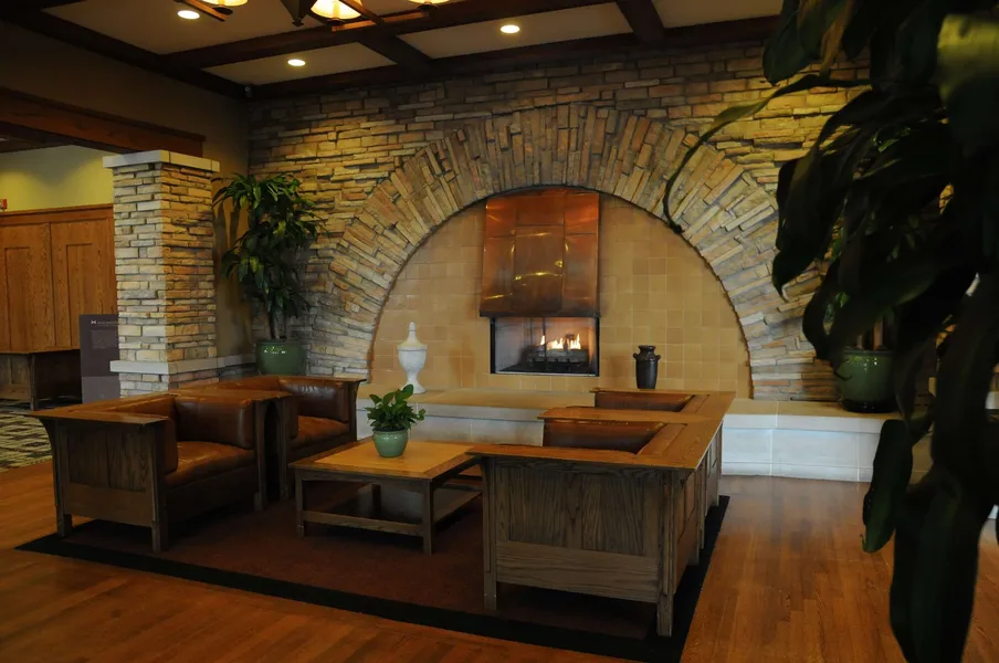 DoubleTree by Hilton Libertyville - Mundelein hotel detail image 2