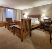 DoubleTree by Hilton Libertyville - Mundelein hotel detail image 7