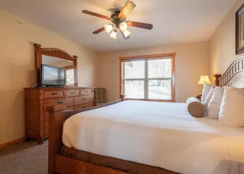 The Lodges at Table Rock Lake hotel thumbnail 2