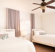 Lazy Parrot Inn hotel detail image 7