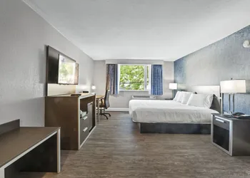 The Inn on Arsenal hotel thumbnail 7