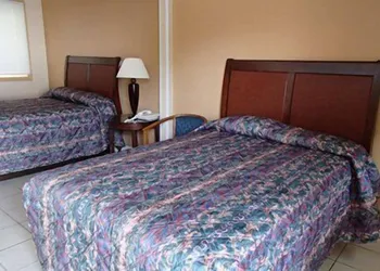 Flamingo Inn hotel thumbnail 8