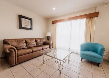 Comfort Inn Tampico hotel thumbnail 8